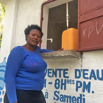 Haiti: Supporting vetiver growers